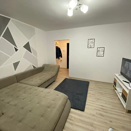 Ferienwohnung Cazare Petroşani Exterior foto
